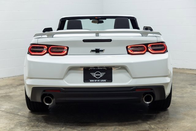 Used 2023 Chevrolet Camaro LT w/ RS Package image 9