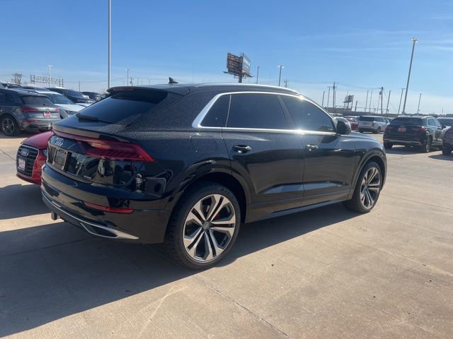 Used 2019 Audi Q8 Prestige AWD/4WD image 2