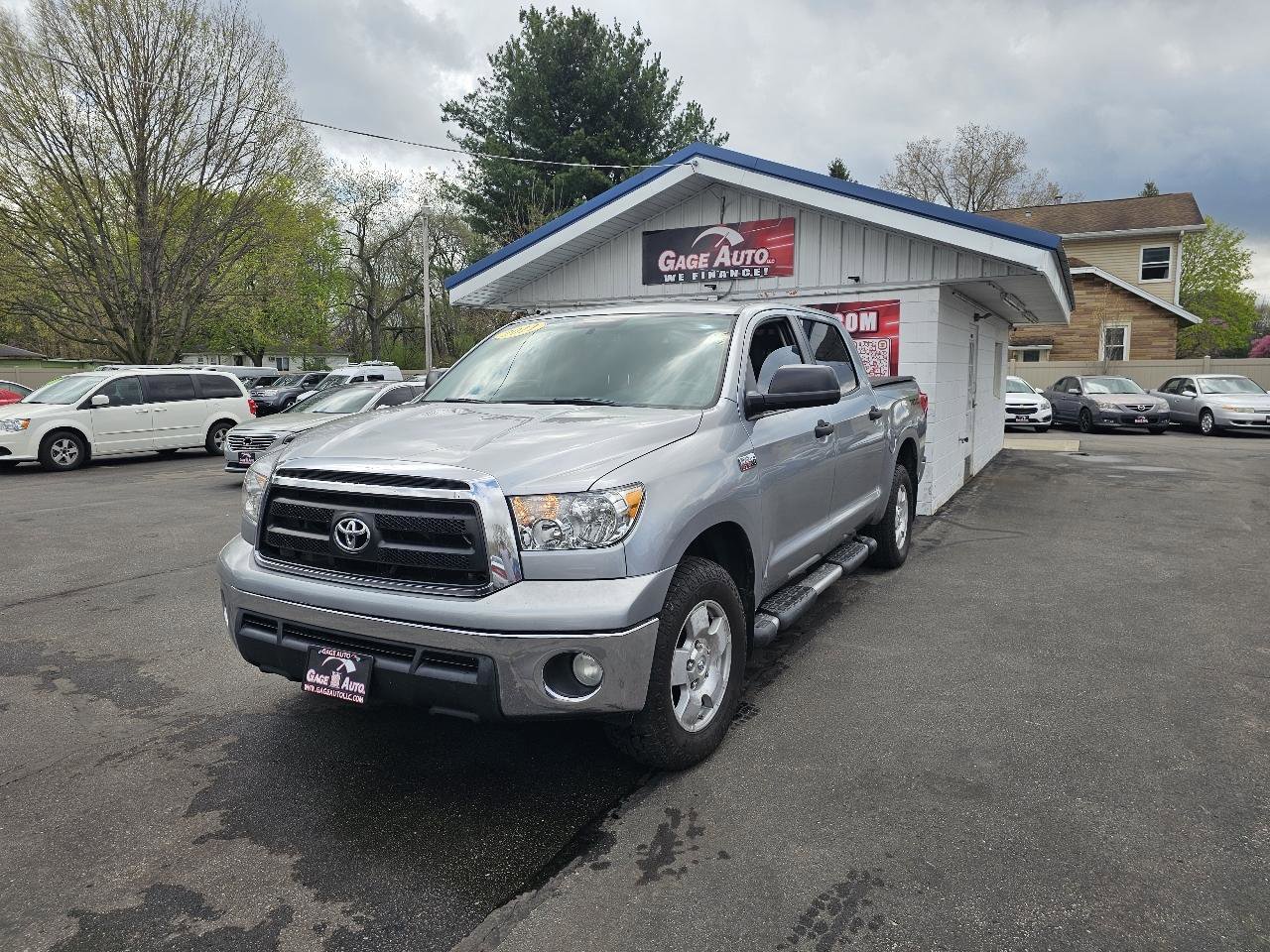 Used 2011 Toyota Tundra 4x4 CrewMax w/ TRD Off-Road Pkg image 4