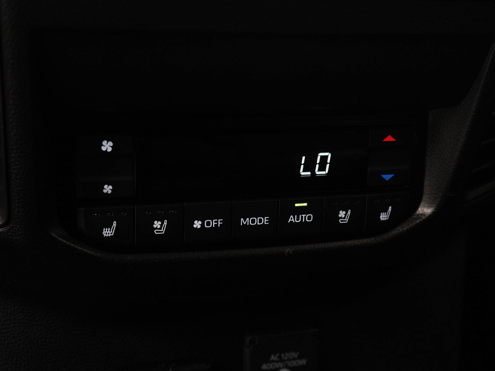 Used 2026 Toyota Sequoia Platinum AWD/4WD image 17