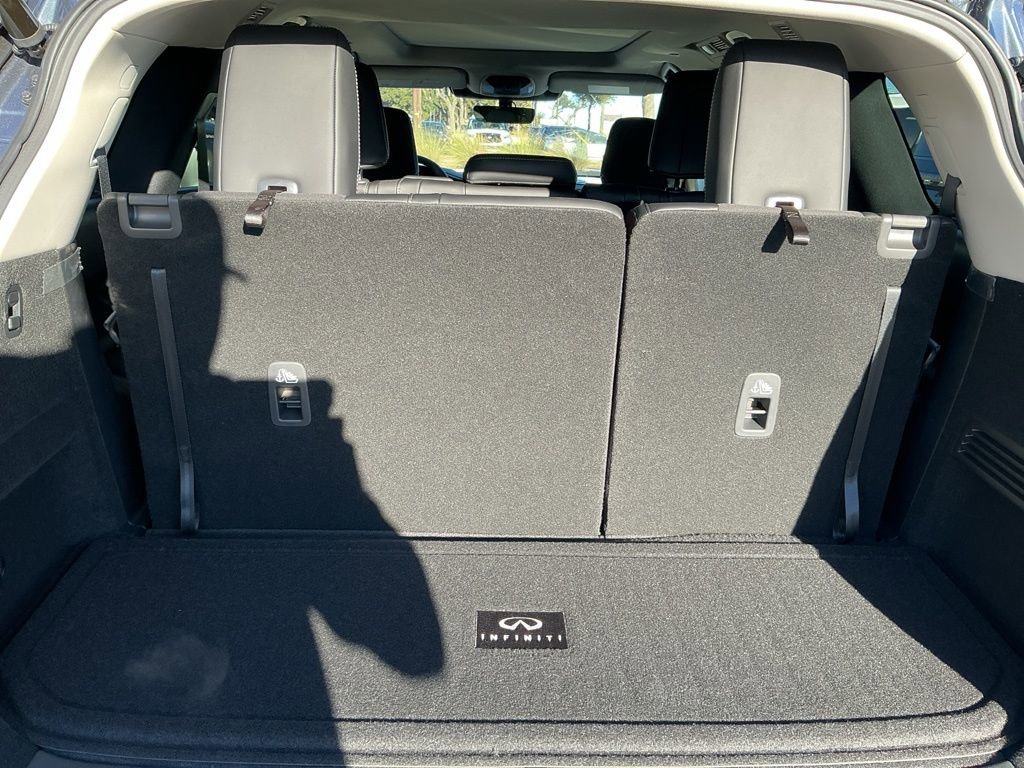 Certified 2026 INFINITI QX60 Luxe w/ Family Package image 31