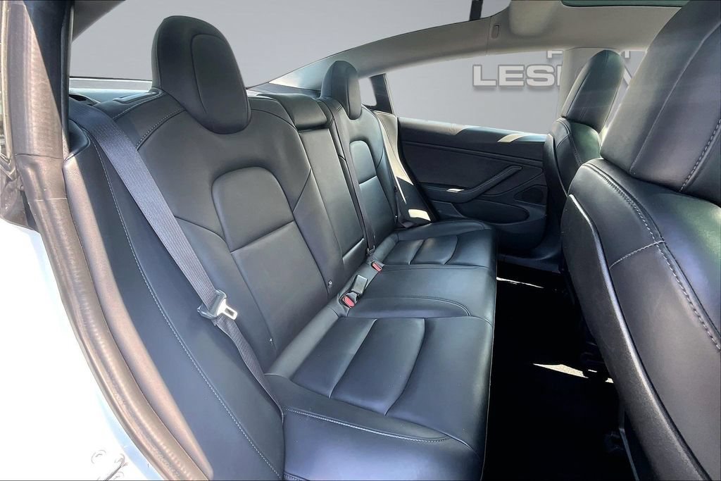 Used 2018 Tesla Model 3 Long Range RWD image 26