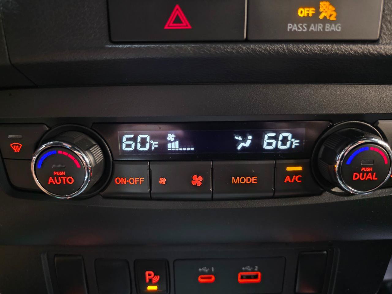 Used 2022 Nissan Frontier PRO-4X w/ Technology Package AWD/4WD image 34