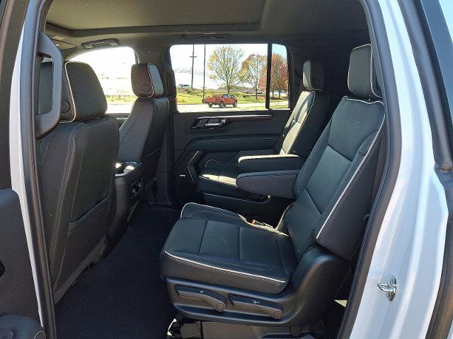 New 2026 Chevrolet Suburban Premier image 5