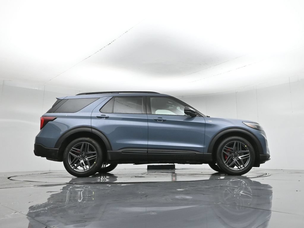 New 2026 Ford Explorer ST-Line w/ ST-Line Street Pack RWD image 47