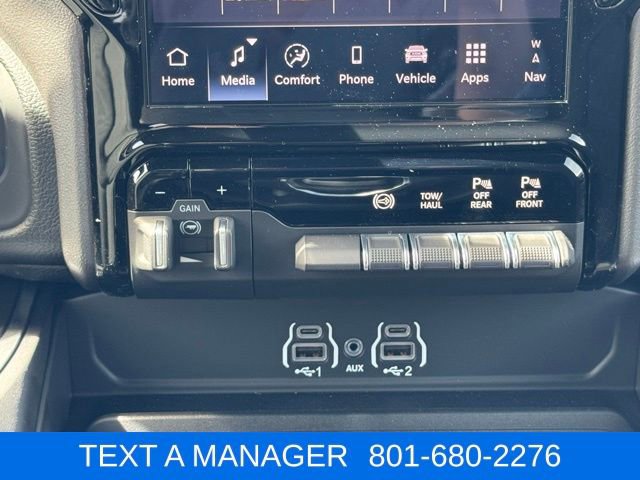 New 2026 RAM 2500 Big Horn AWD/4WD image 16