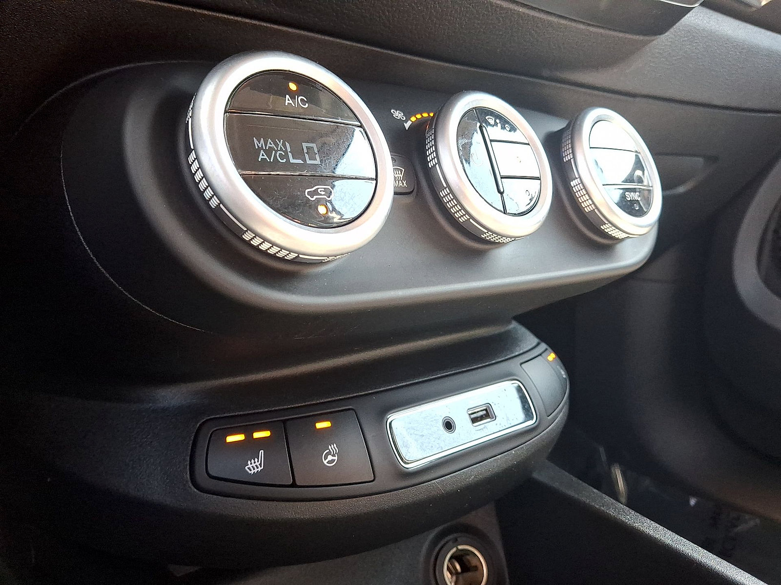 Used 2016 FIAT 500X Trekking AWD/4WD image 19