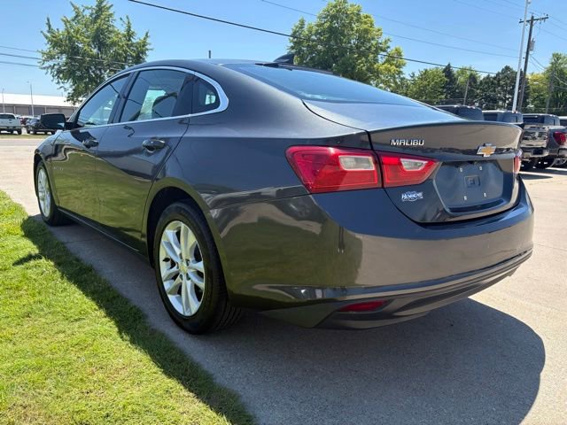 Used 2017 Chevrolet Malibu LT FWD image 2