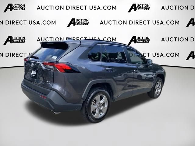 Used 2024 Toyota RAV4 XLE AWD/4WD image 24