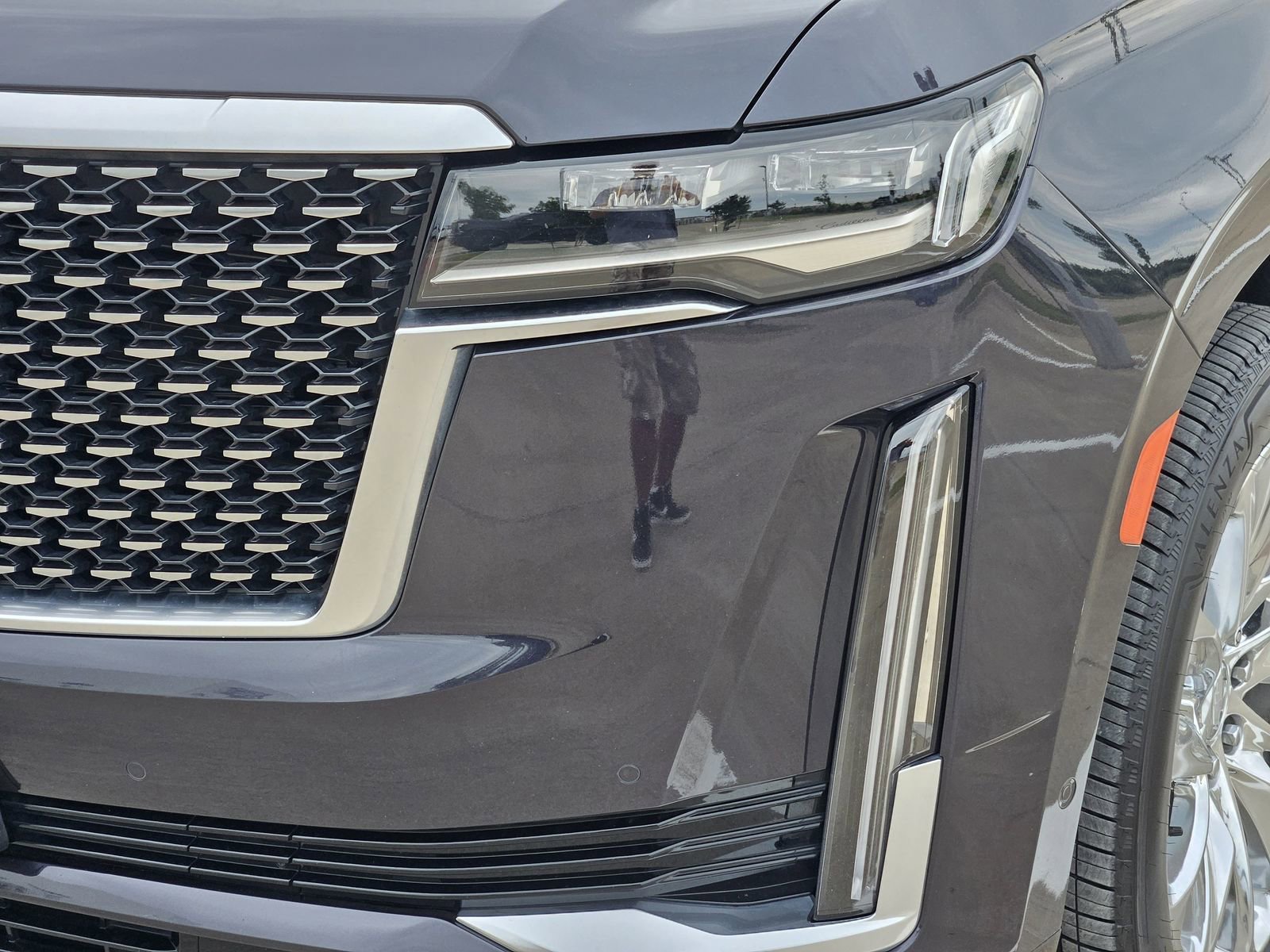 Certified 2023 Cadillac Escalade Premium Luxury AWD/4WD image 10