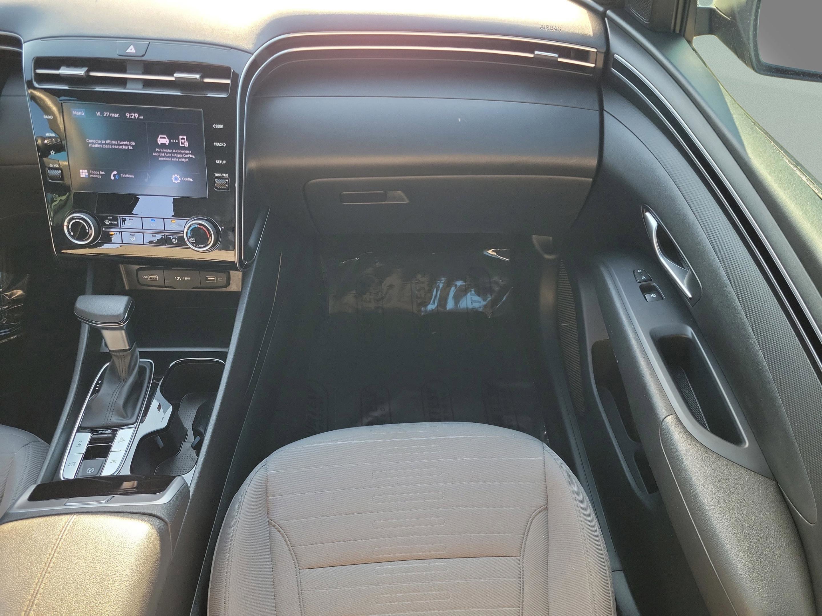 Used 2023 Hyundai Santa Cruz SE image 13