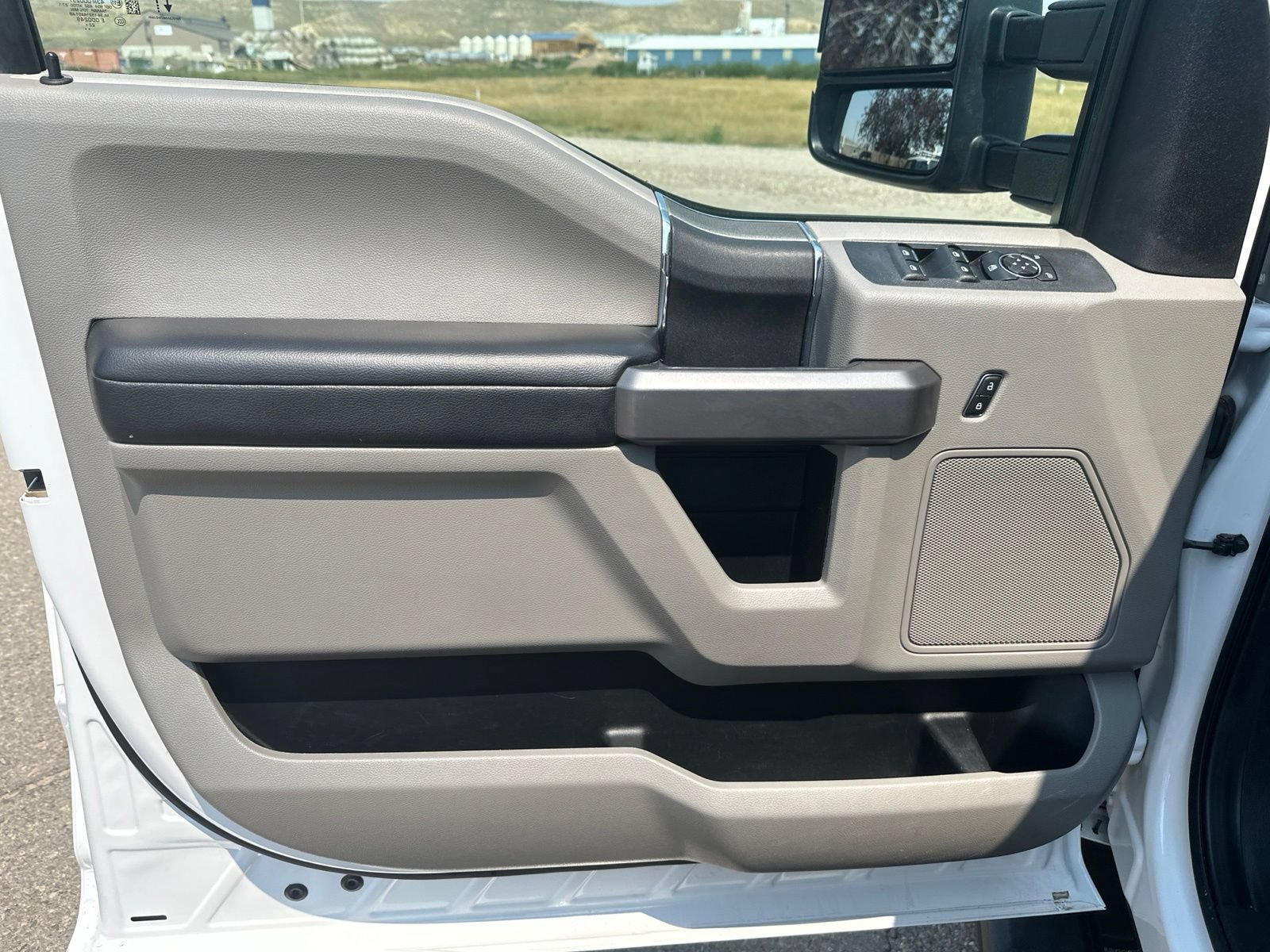 Used 2021 Ford F350 XLT w/ XLT Value Package AWD/4WD image 8