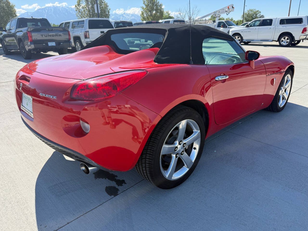 Used 2006 Pontiac Solstice Convertible w/ Power Package RWD image 11