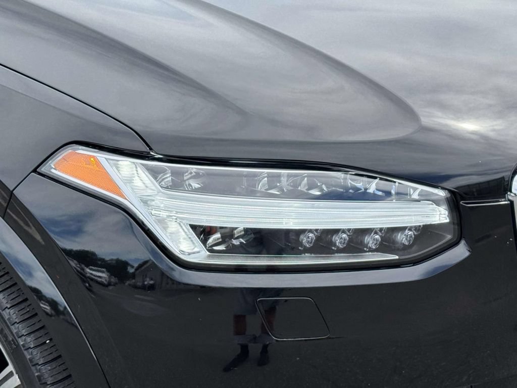 Certified 2025 Volvo XC90 B6 Plus w/ Protection Package Premier AWD/4WD image 7
