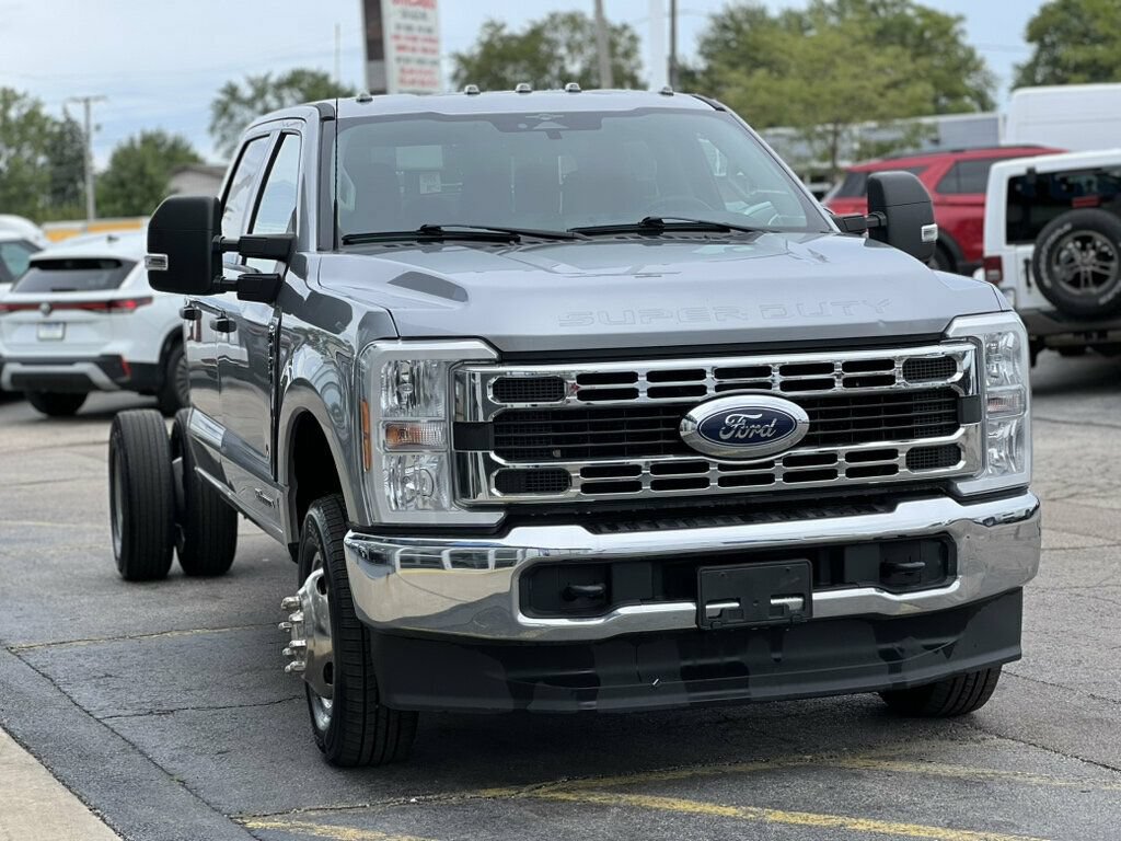 Used 2023 Ford F350 XLT AWD/4WD image 6