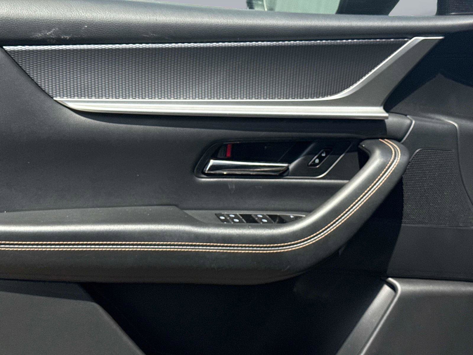 Certified 2025 MAZDA CX-90 3.3 Turbo w/ Preferred Package AWD/4WD image 19