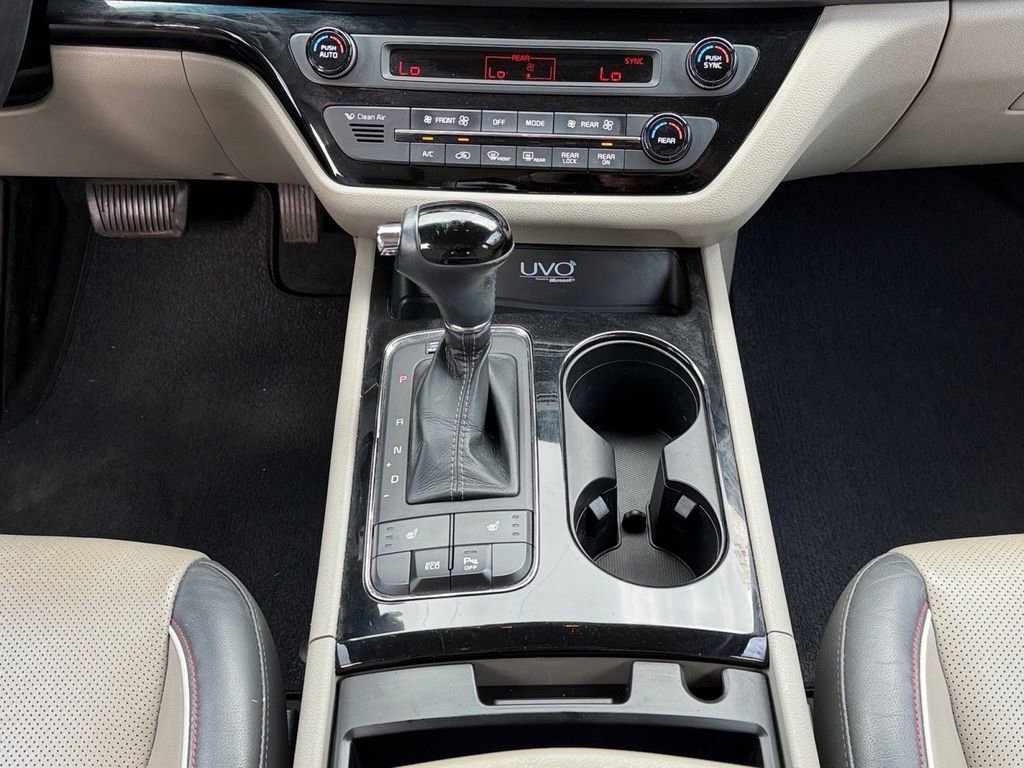Used 2016 Kia Sedona EX image 19