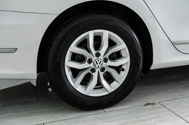 Used 2016 Volkswagen Passat 1.8T S w/ Lighting Package (P06) image 49