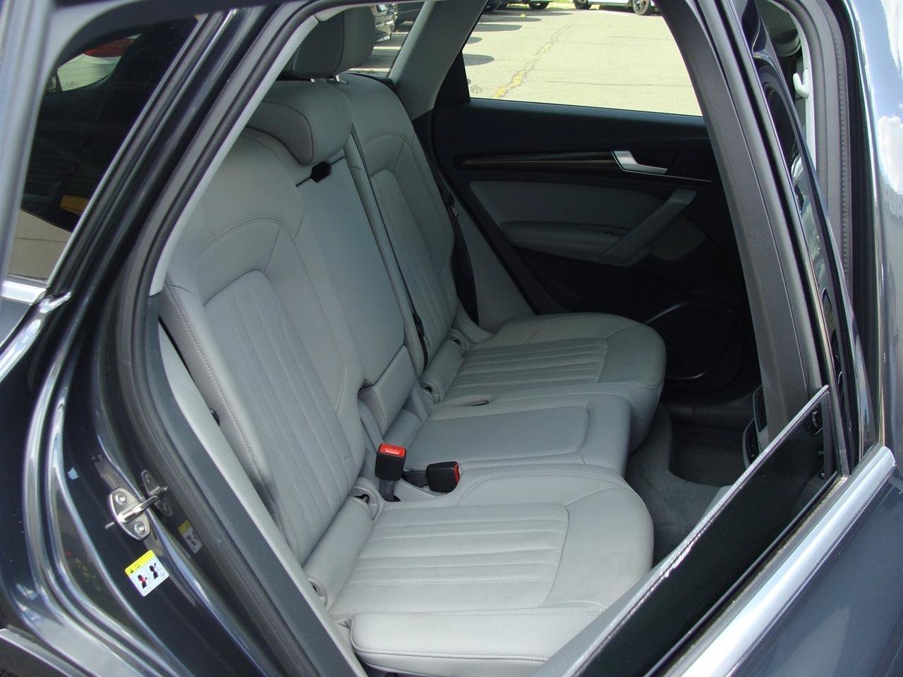 Used 2020 Audi Q5 2.0T Premium Plus AWD/4WD image 11