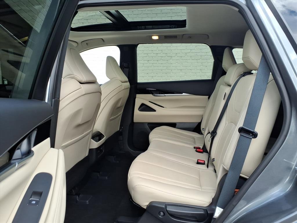 Used 2024 INFINITI QX60 Pure image 13