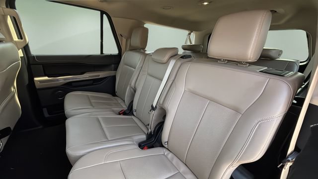 Used 2024 Ford Expedition Max XLT AWD/4WD image 18