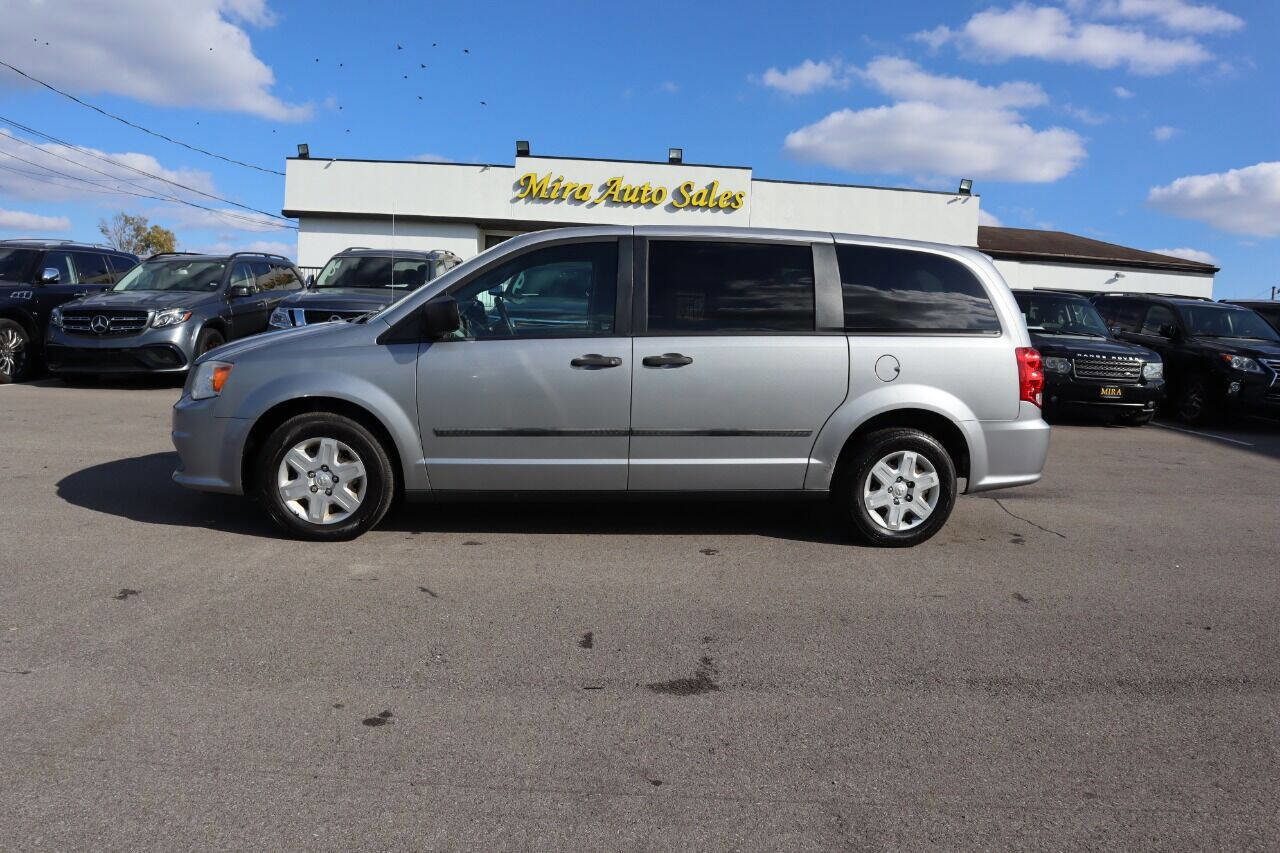 Used 2013 RAM C/V Tradesman image 3