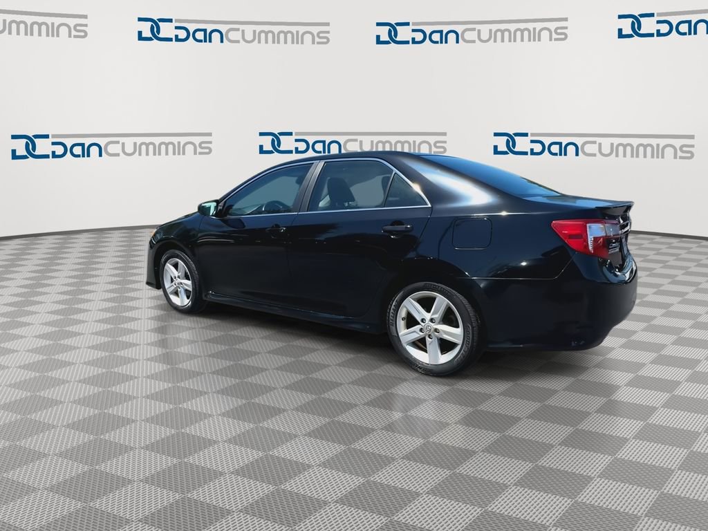 Used 2013 Toyota Camry SE FWD image 6