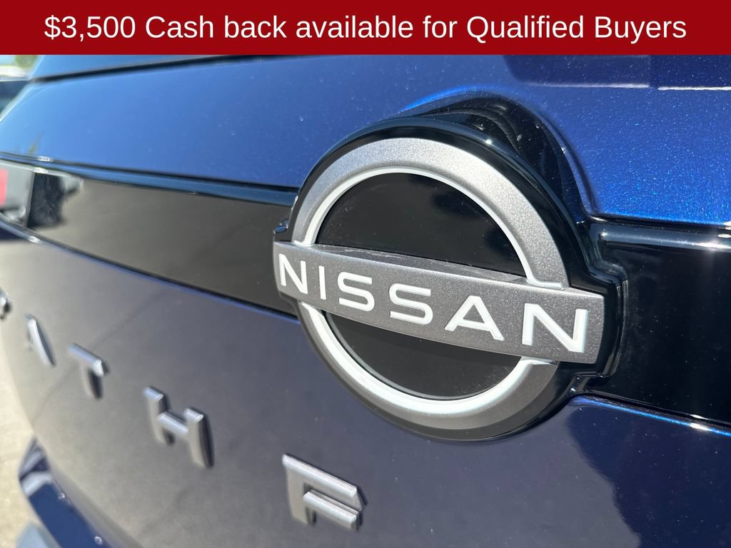 New 2026 Nissan Pathfinder Platinum AWD/4WD image 41