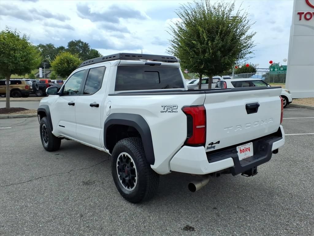 Used 2024 Toyota Tacoma TRD Off-Road w/ TRD Off Road Upgrade Package AWD/4WD image 7