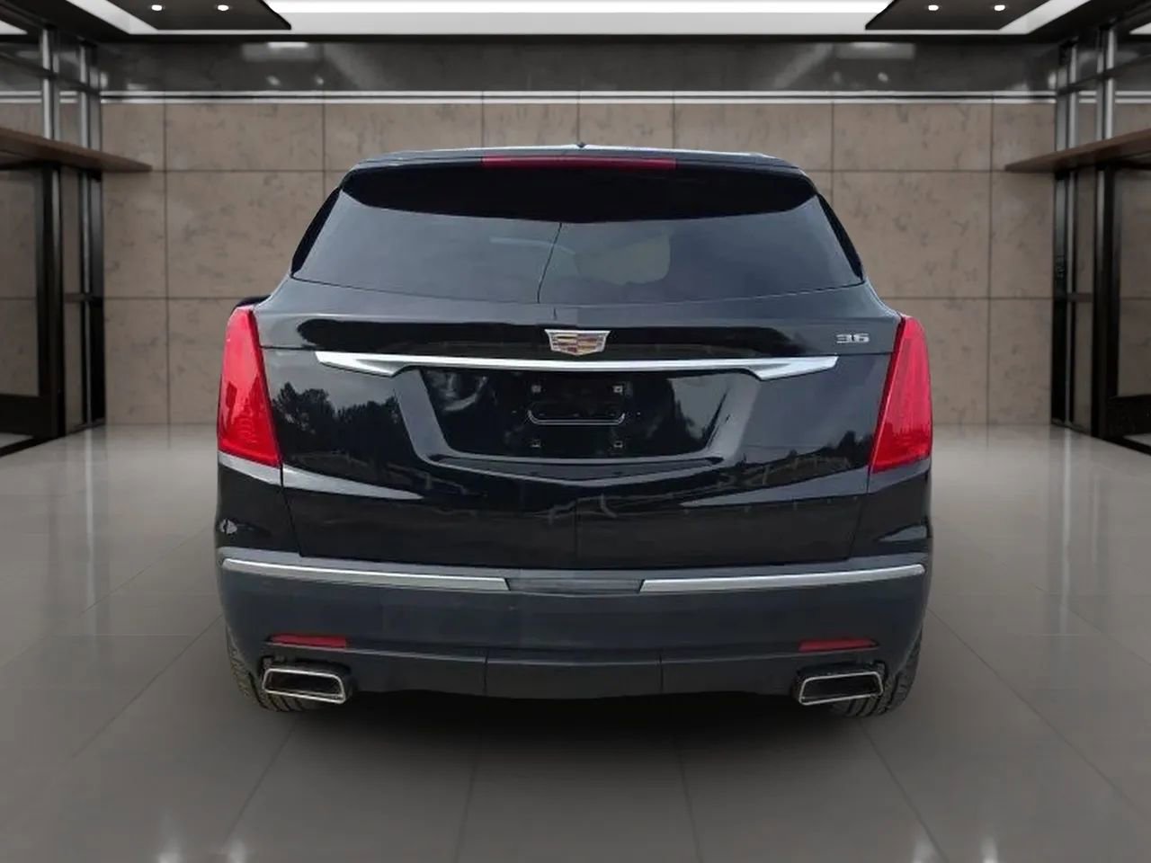 Used 2018 Cadillac XT5 Luxury w/ Driver Awareness Package FWD image 8