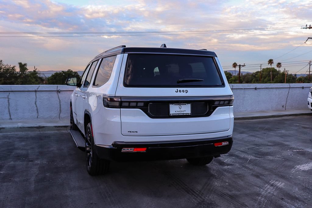 New 2026 Jeep Grand Wagoneer Summit w/ HD Trailer Tow Package AWD/4WD image 7