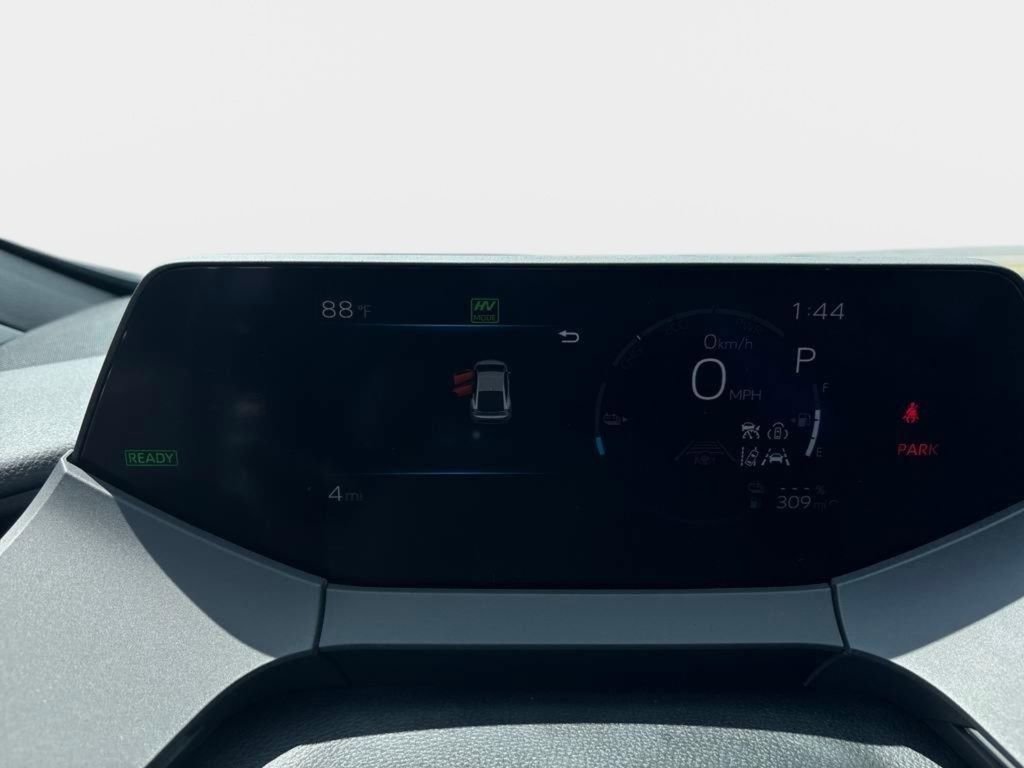 New 2025 Toyota Prius Plug-In Hybrid image 15