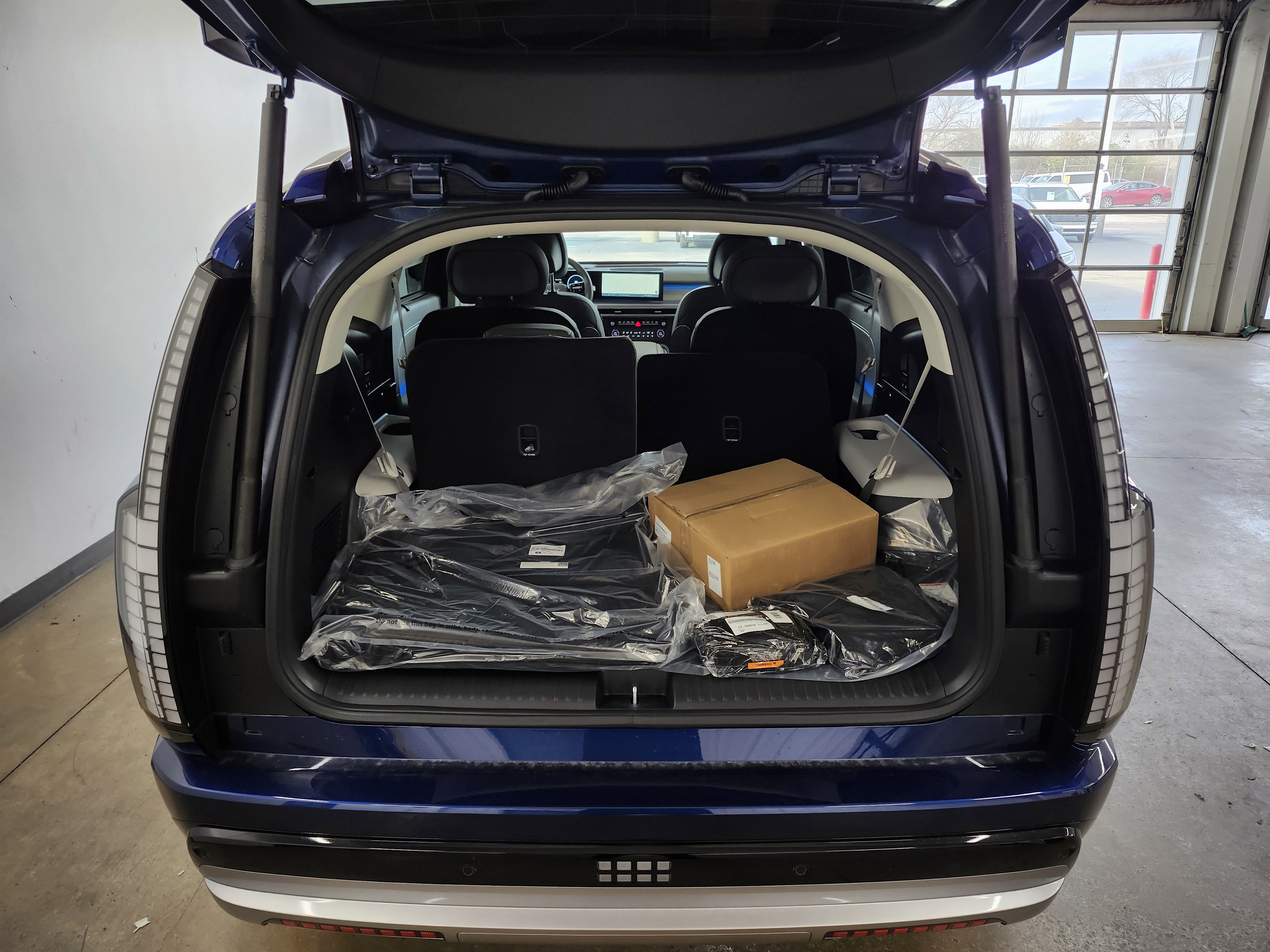 New 2026 Hyundai Ioniq 9 Limited image 16