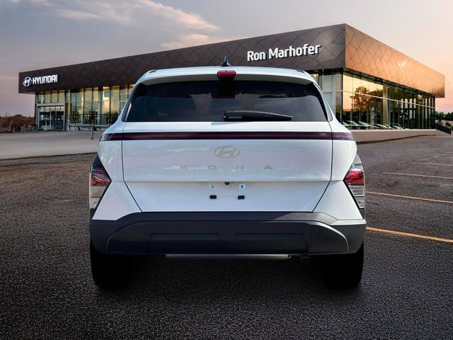 New 2026 Hyundai Kona SE image 6