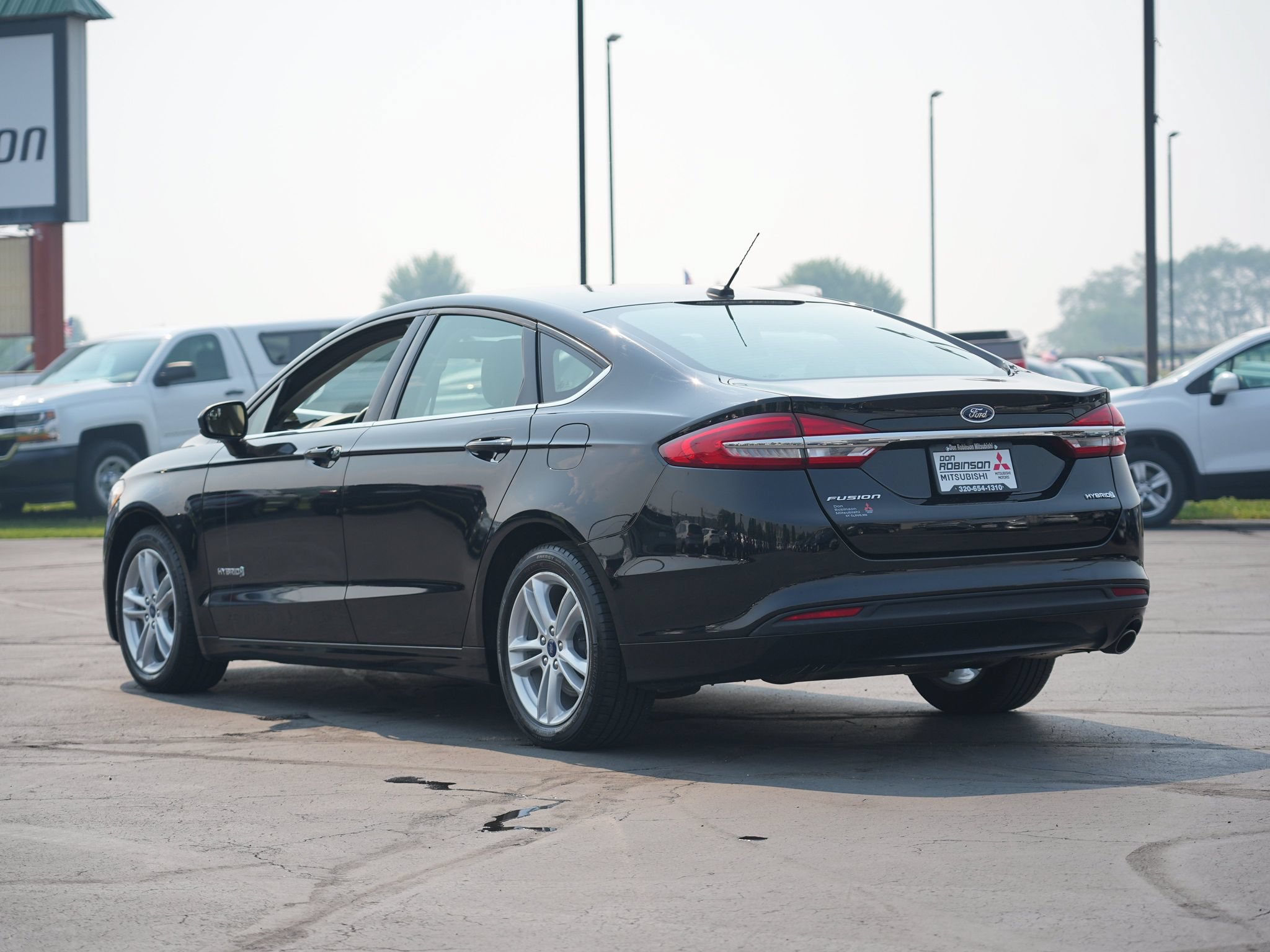 Used 2018 Ford Fusion S FWD image 6
