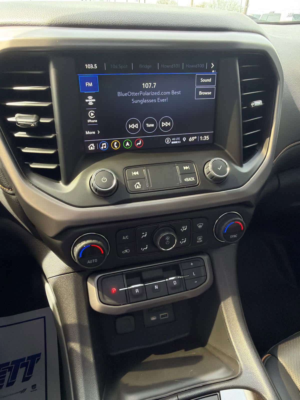 Used 2023 GMC Acadia AT4 w/ Technology Package image 16