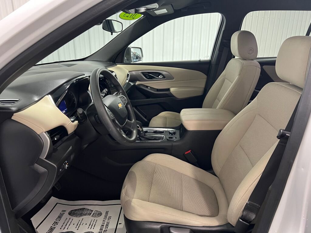 Used 2023 Chevrolet Traverse LS w/ LPO, Floor Liner Package image 5
