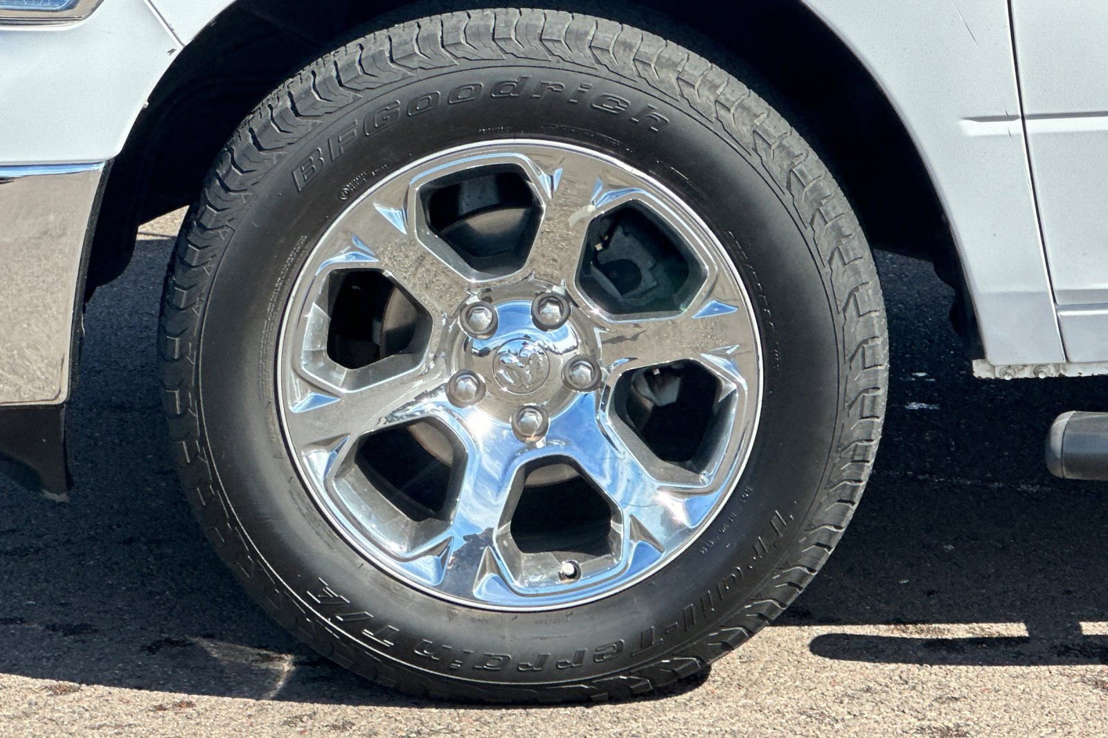 Used 2015 RAM 1500 Laramie w/ Convenience Group image 24