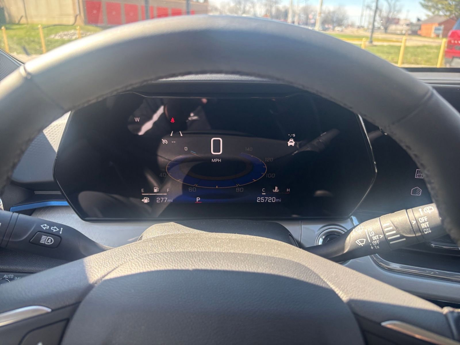 Used 2025 Chevrolet Trax LT w/ LT Convenience Package FWD image 39