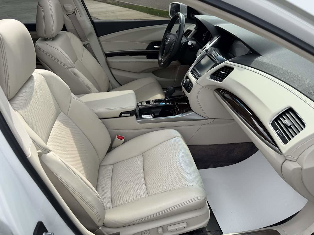Used 2015 Acura RLX w/ Technology Package FWD image 17