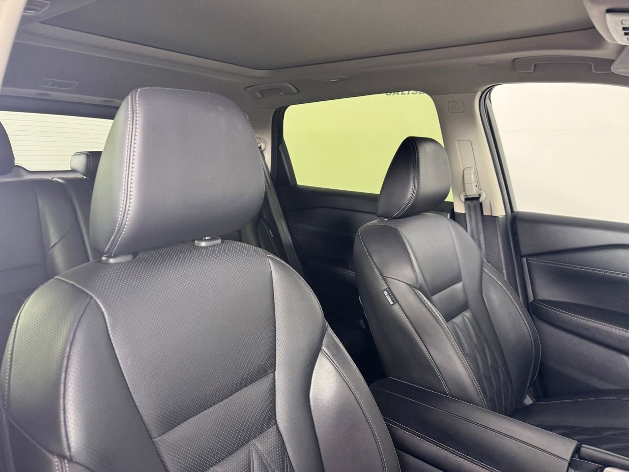 Used 2025 Nissan Rogue Platinum image 35