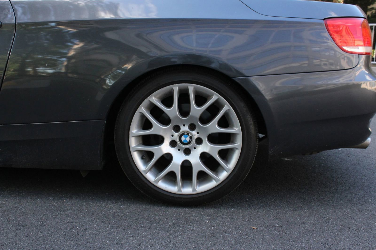 Used 2007 BMW 328i Convertible RWD image 10