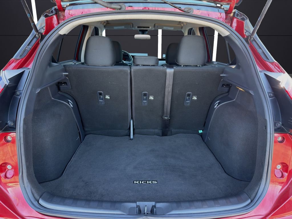 Used 2023 Nissan Kicks SV image 22