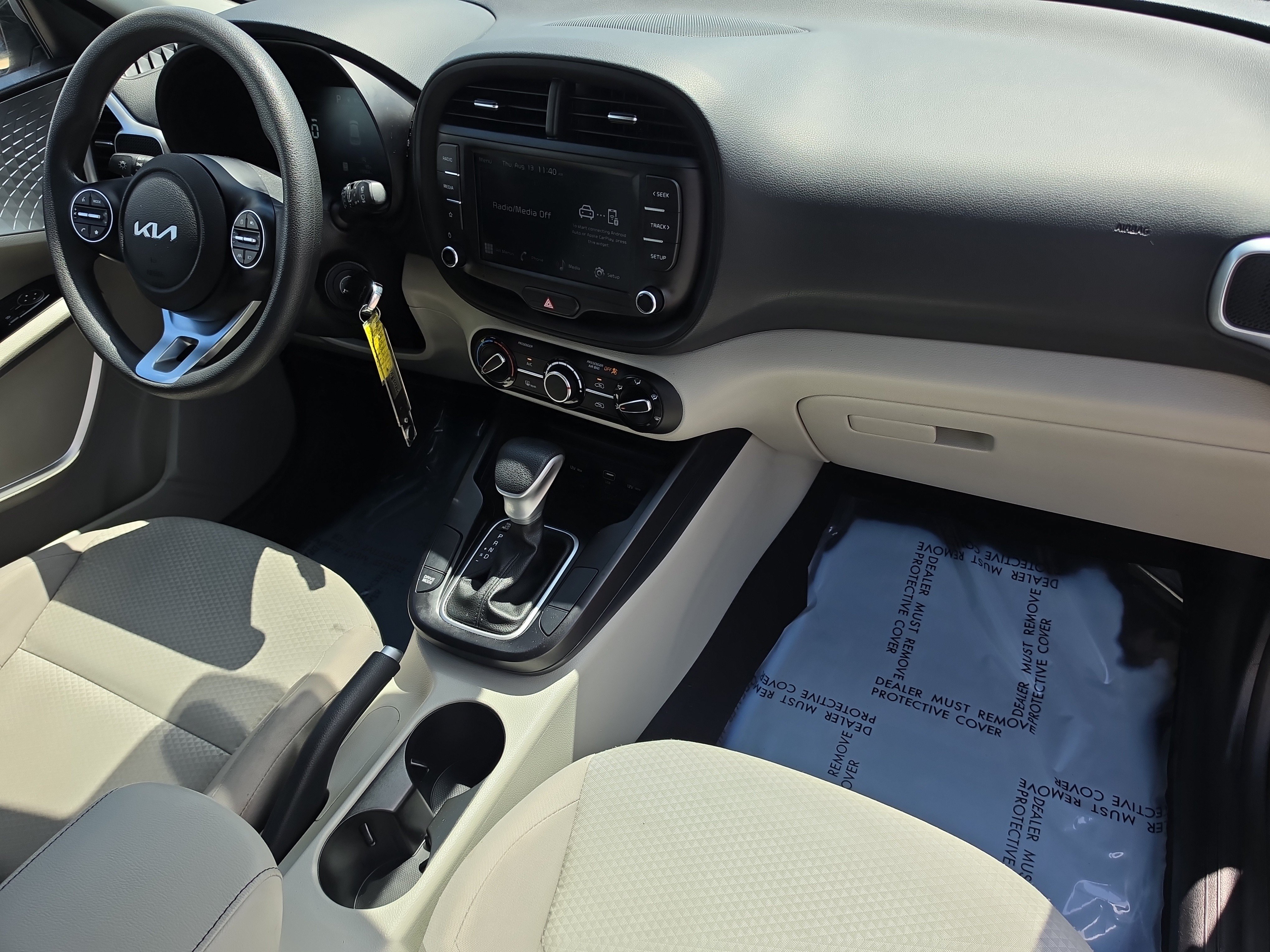 Certified 2024 Kia Soul LX FWD image 11