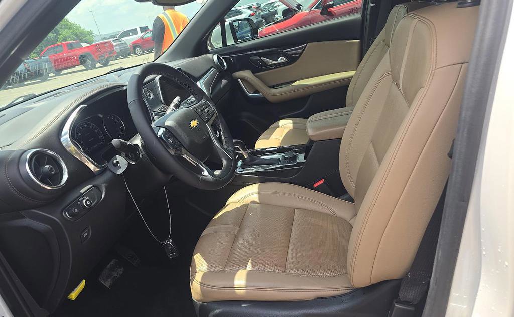 Used 2022 Chevrolet Blazer Premier FWD image 9
