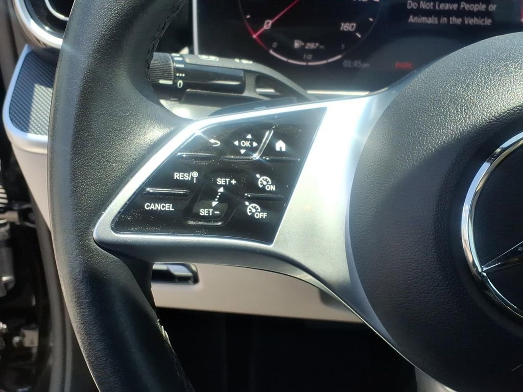 Used 2025 Mercedes-Benz C 300 4MATIC Sedan image 33