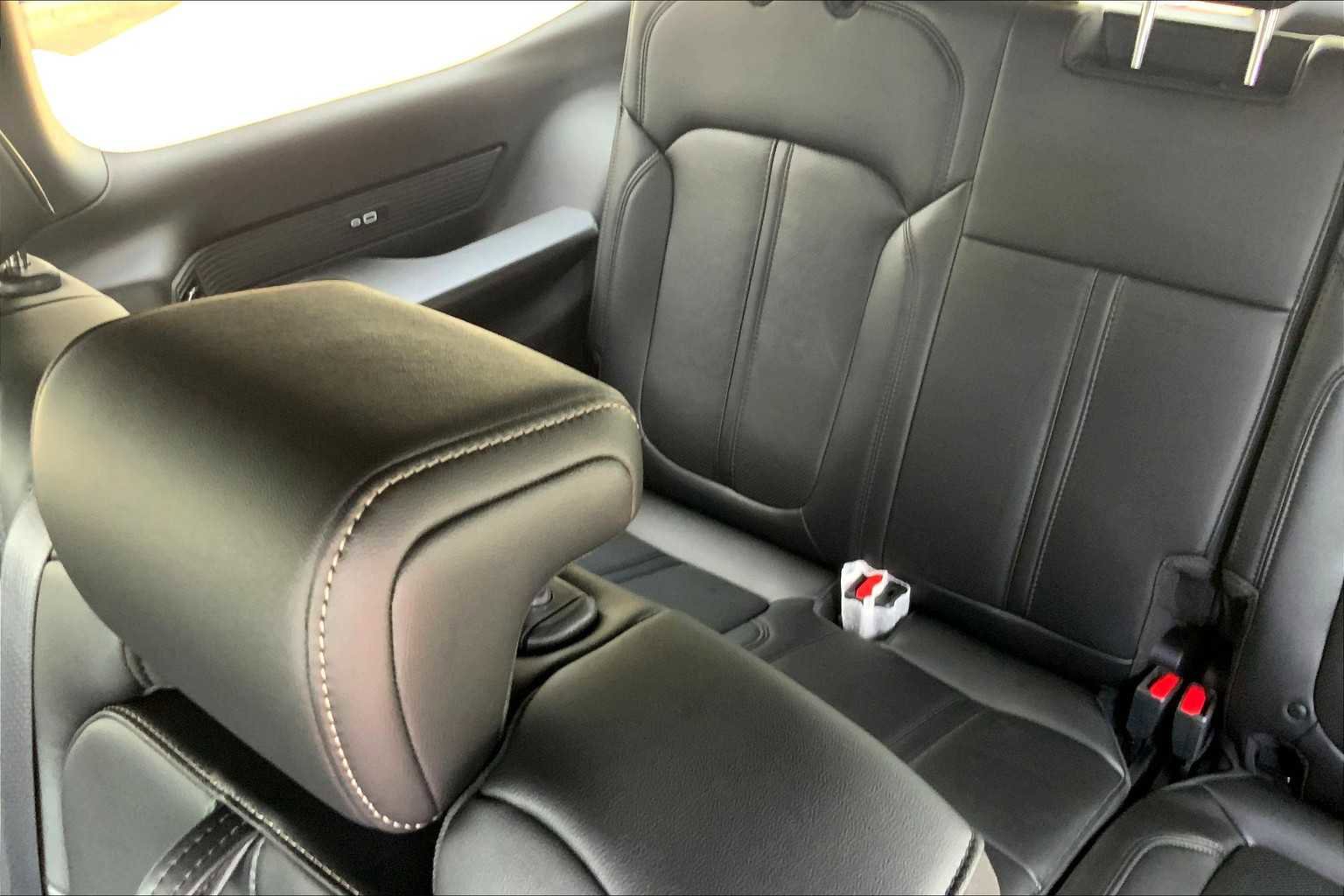 New 2025 Jeep Wagoneer 4WD w/ Convenience Group I image 16