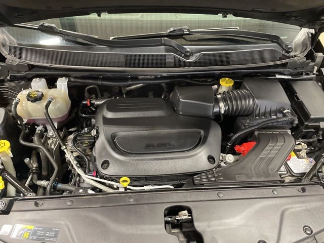 Used 2024 Chrysler Pacifica Touring-L image 33