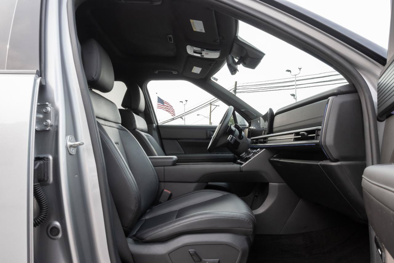 Used 2024 Hyundai Santa Fe Calligraphy AWD/4WD image 45