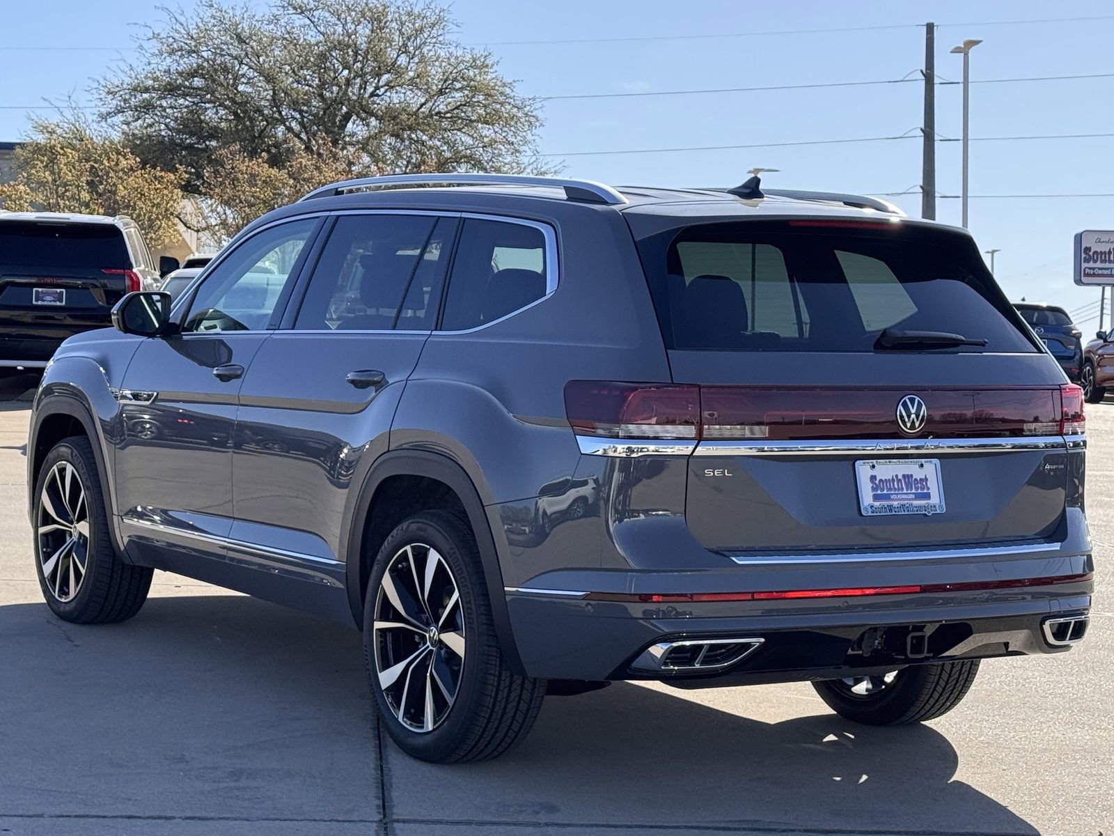 New 2026 Volkswagen Atlas SEL Premium R-Line AWD/4WD image 7